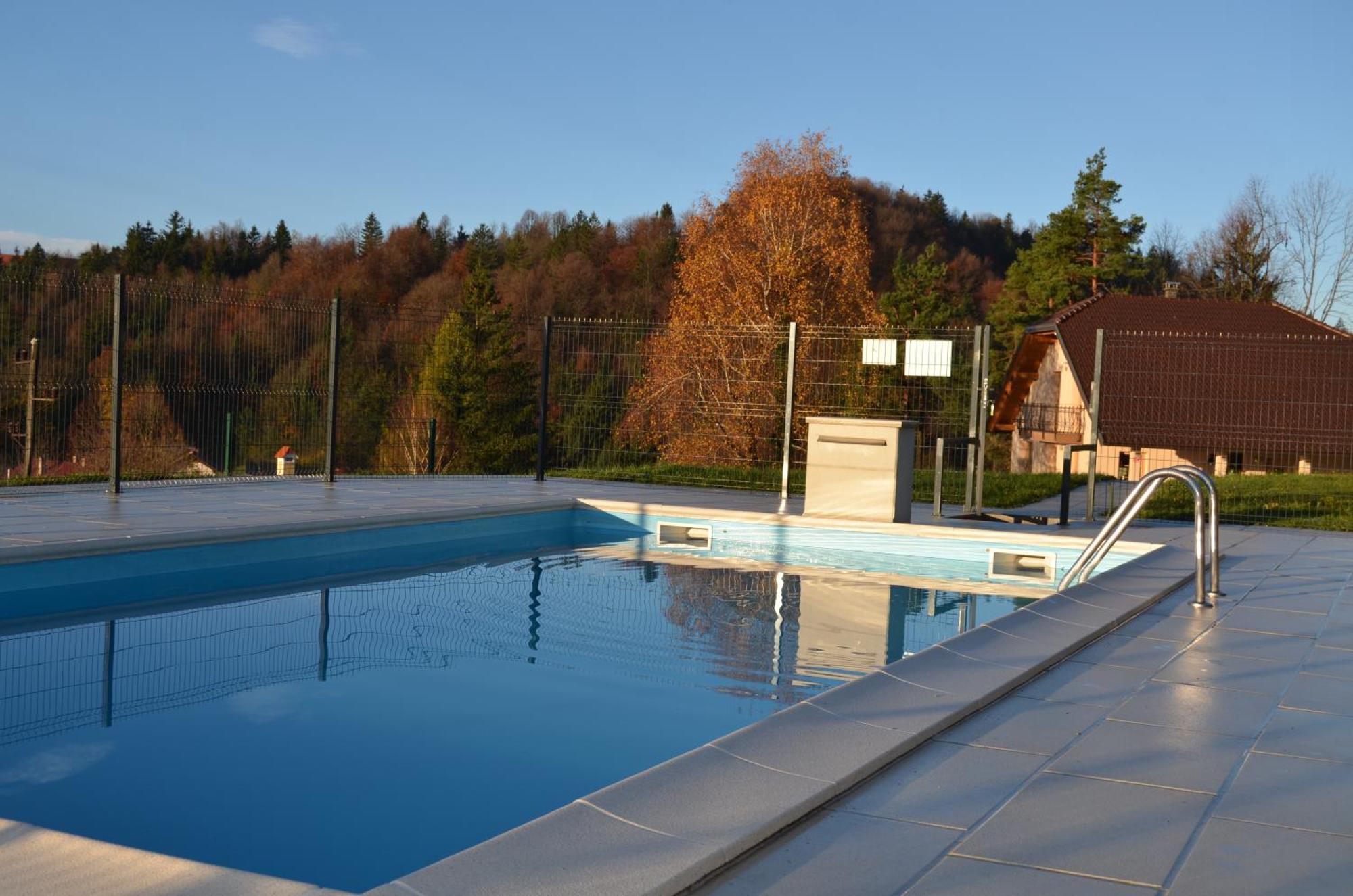 Holiday Home With Hot Tub And Sauna Sabina Rovte Экстерьер фото